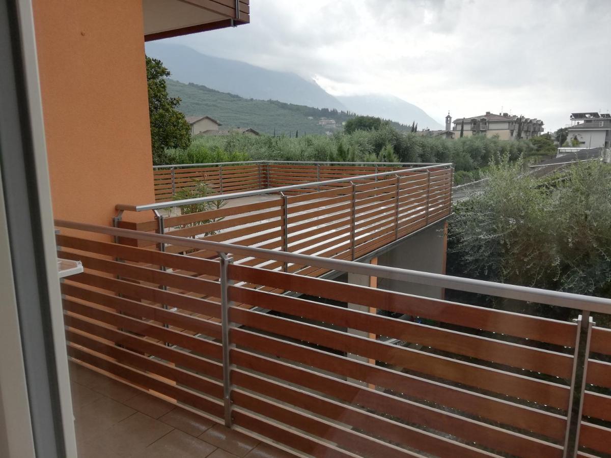 Appartamento La Terrazza Riva del Garda Exteriör bild