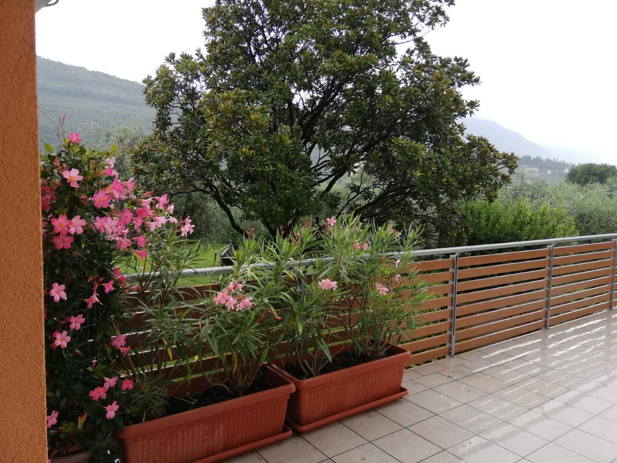 Appartamento La Terrazza Riva del Garda Exteriör bild