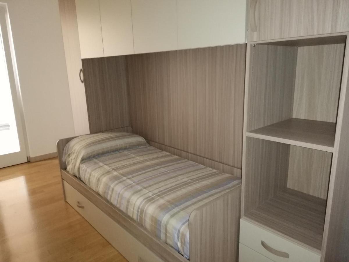 Appartamento La Terrazza Riva del Garda Exteriör bild